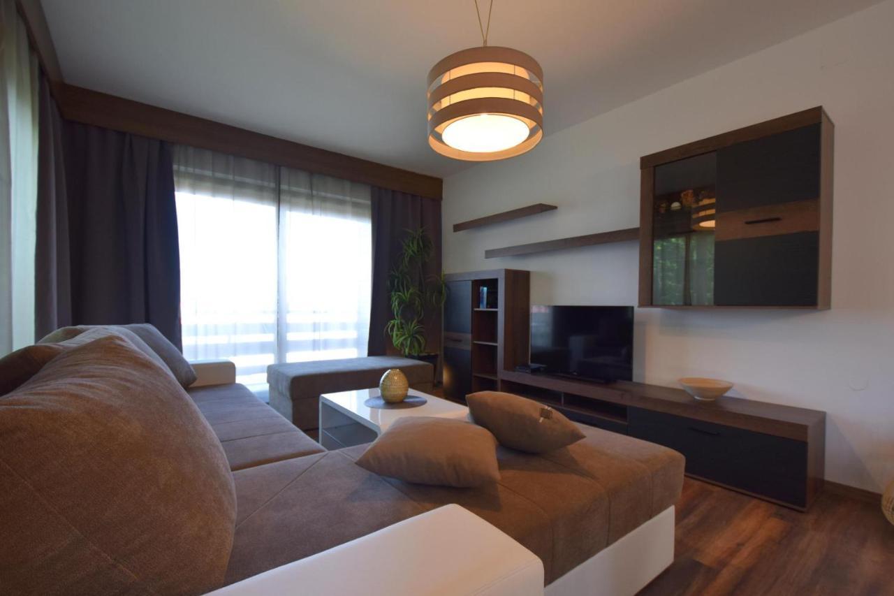 Apartments Antonija Malinska Extérieur photo