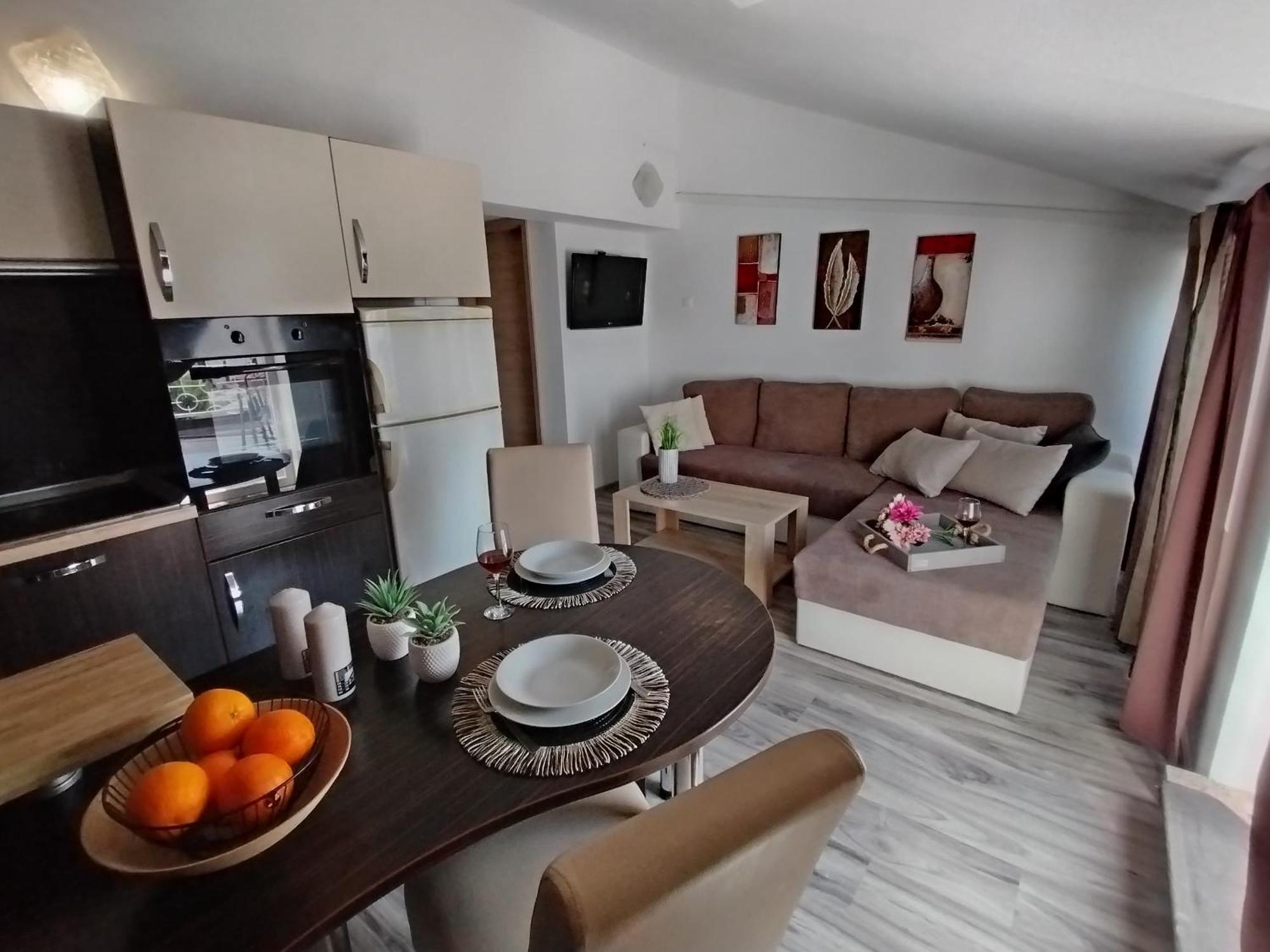 Apartments Antonija Malinska Extérieur photo