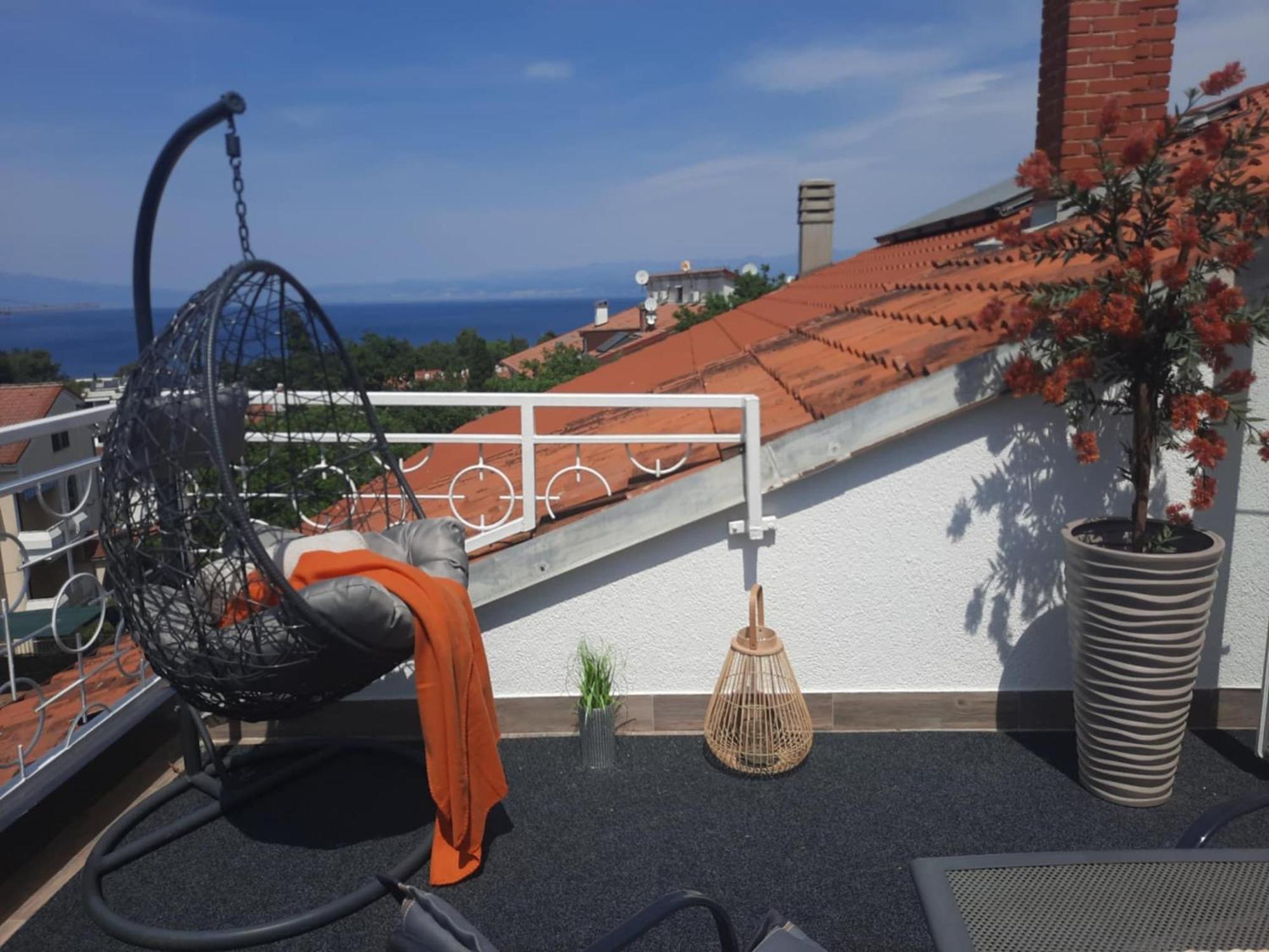 Apartments Antonija Malinska Extérieur photo